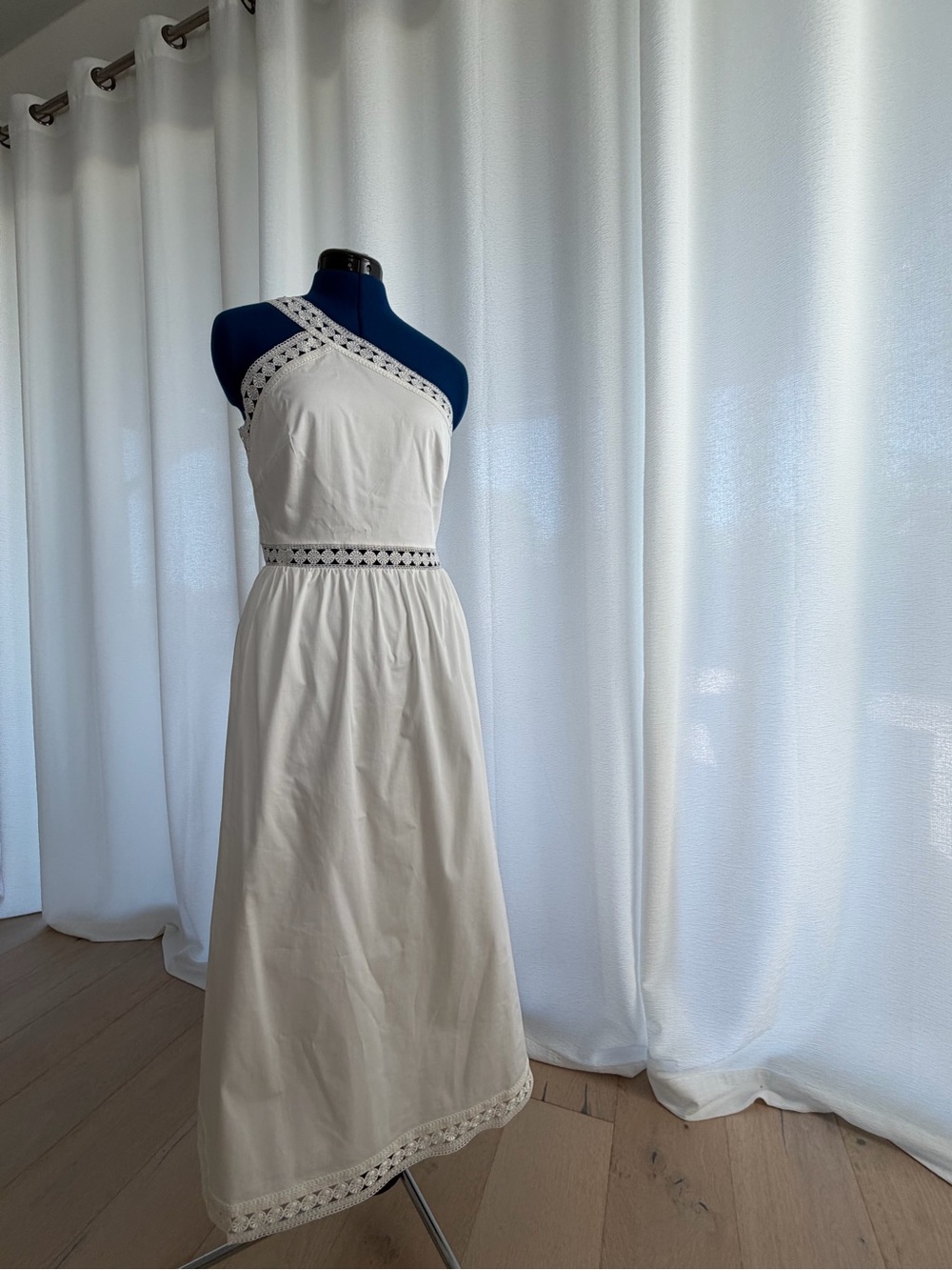Ted Baker Off-White One-Shoulder Dress with Lace Trim - Picture 11 of 11